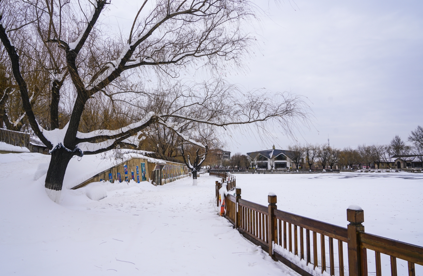 雪后古镇的唯美画卷_永信贵宾会217动态_辽宁永信贵宾会217控股集团