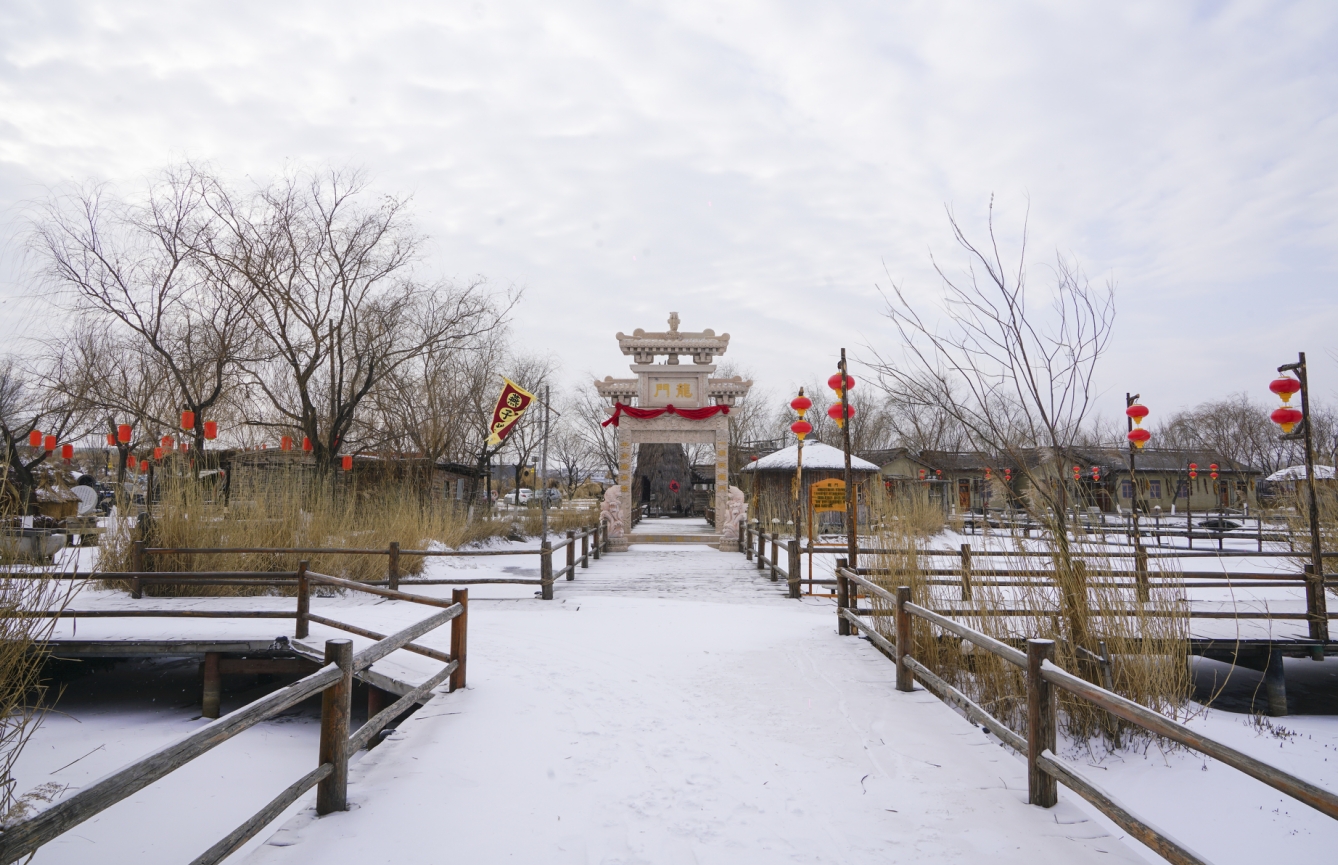 雪后古镇的唯美画卷_永信贵宾会217动态_辽宁永信贵宾会217控股集团