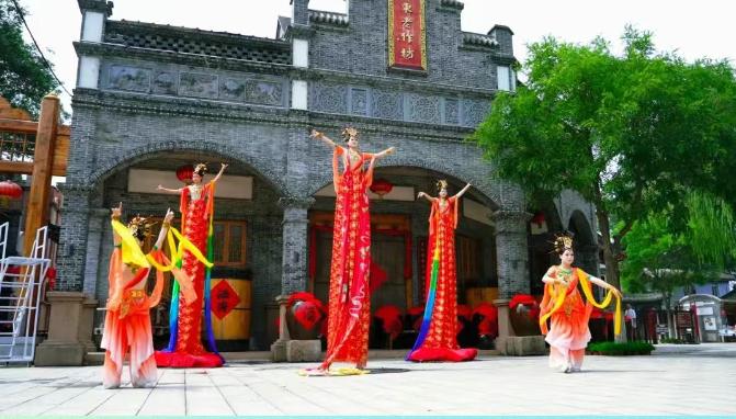2025 葫芦岛清凉泼水狂欢节暨花火夜游季盛大启动_永信贵宾会217动态_辽宁永信贵宾会217控股集团